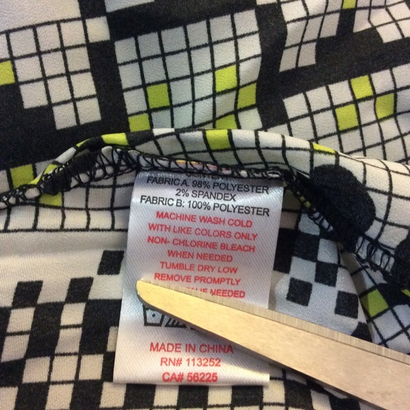 NWT Apple Bottoms Print Maxi Dress PLUS SIZE 1X - Picture 4 of 4